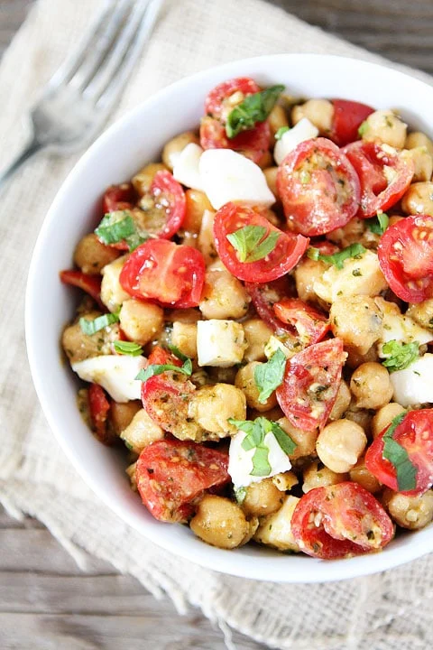 Pesto Chickpea Snack Salad