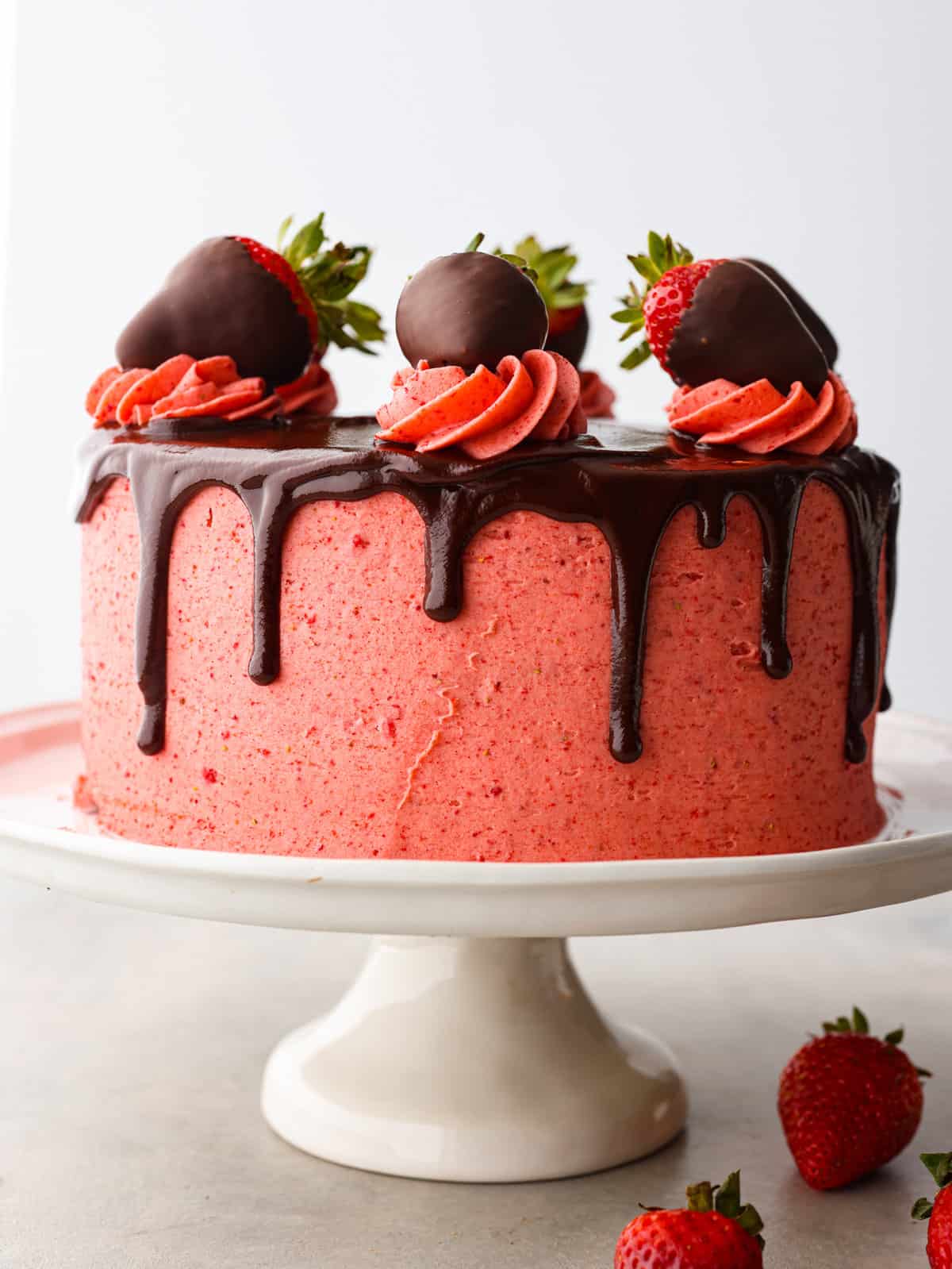 STRAWBERRY CHOCOLATE CAKE